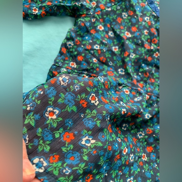 HOLLISTER semi sheer top size Medium - Picture 6 of 11